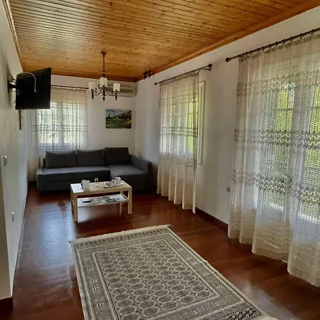 別荘 Anesis Asprogerakata